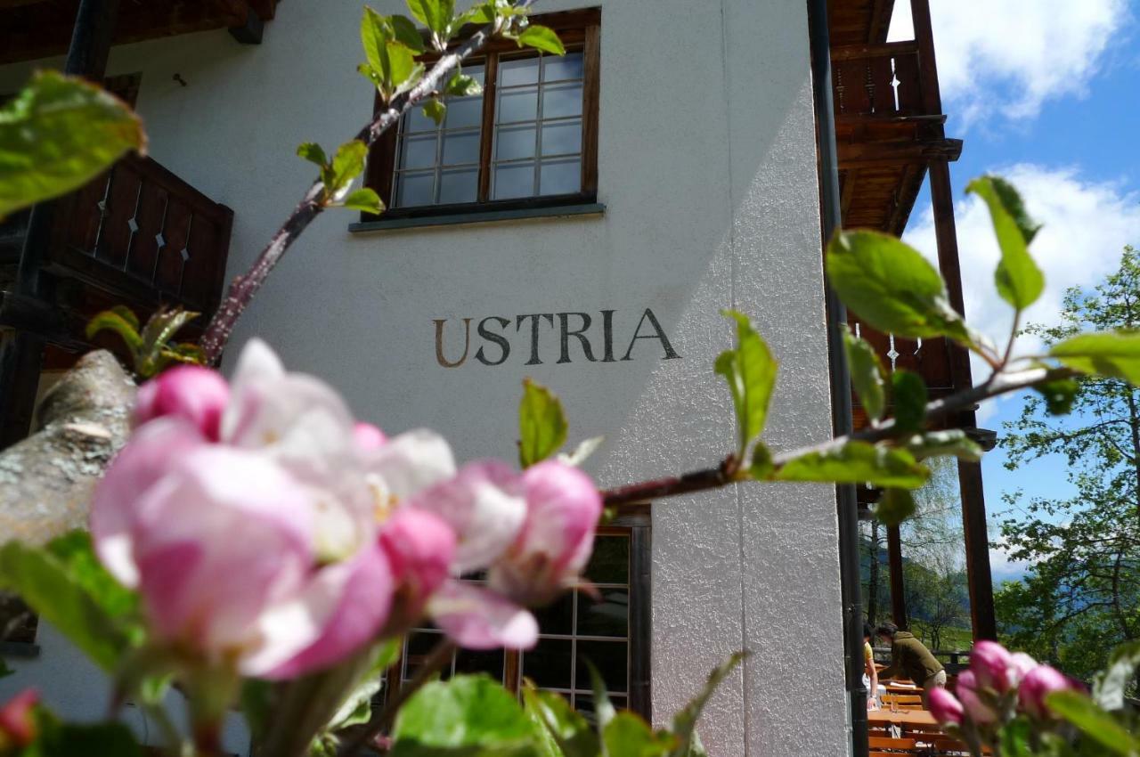 Hotel Ucliva Breíl Eksteriør billede